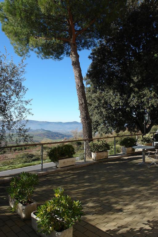 Hotel Il Castellaccio Piccione Bagian luar foto