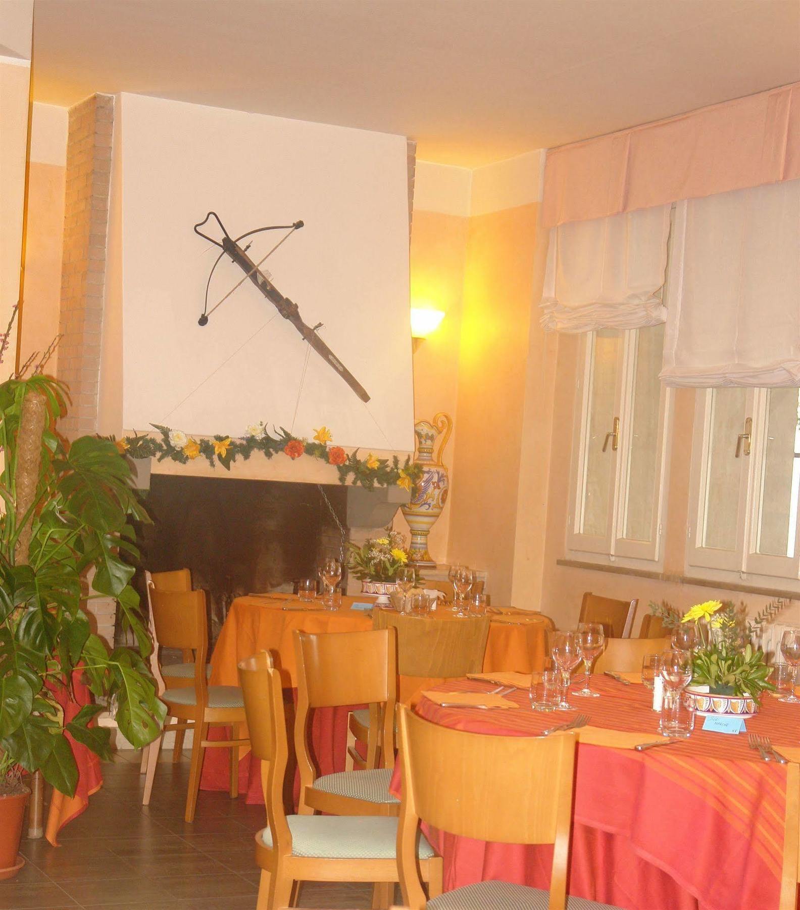 Hotel Il Castellaccio Piccione Bagian luar foto