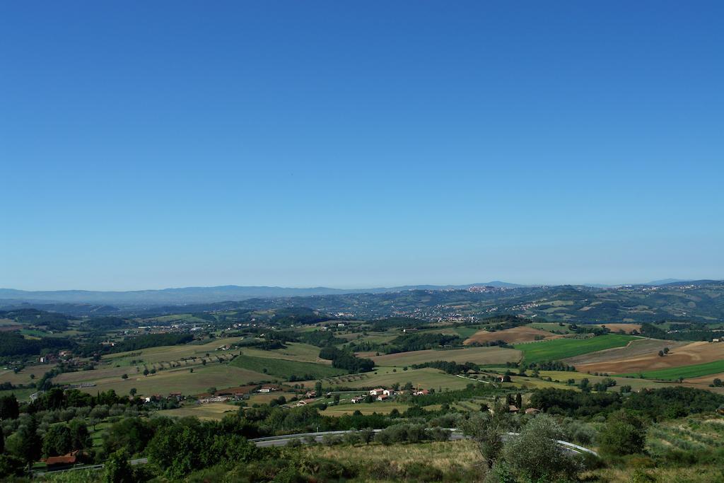 Hotel Il Castellaccio Piccione Bagian luar foto