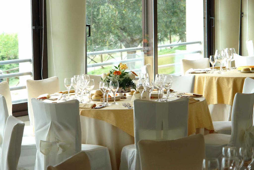 Hotel Il Castellaccio Piccione Bagian luar foto
